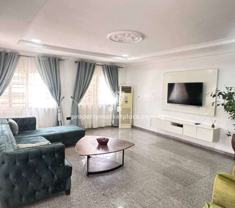 Furnished 4 bedroom detached duplex & 1 bedroom guest chalet