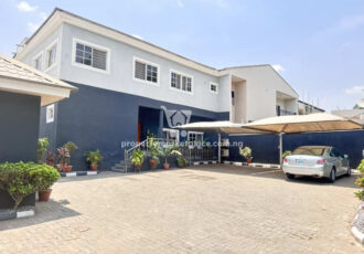 Furnished 4 bedroom detached duplex & 1 bedroom guest chalet