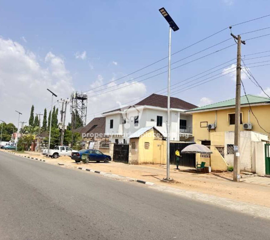 Newly built 2 units of 4 bedroom semi-detached duplex