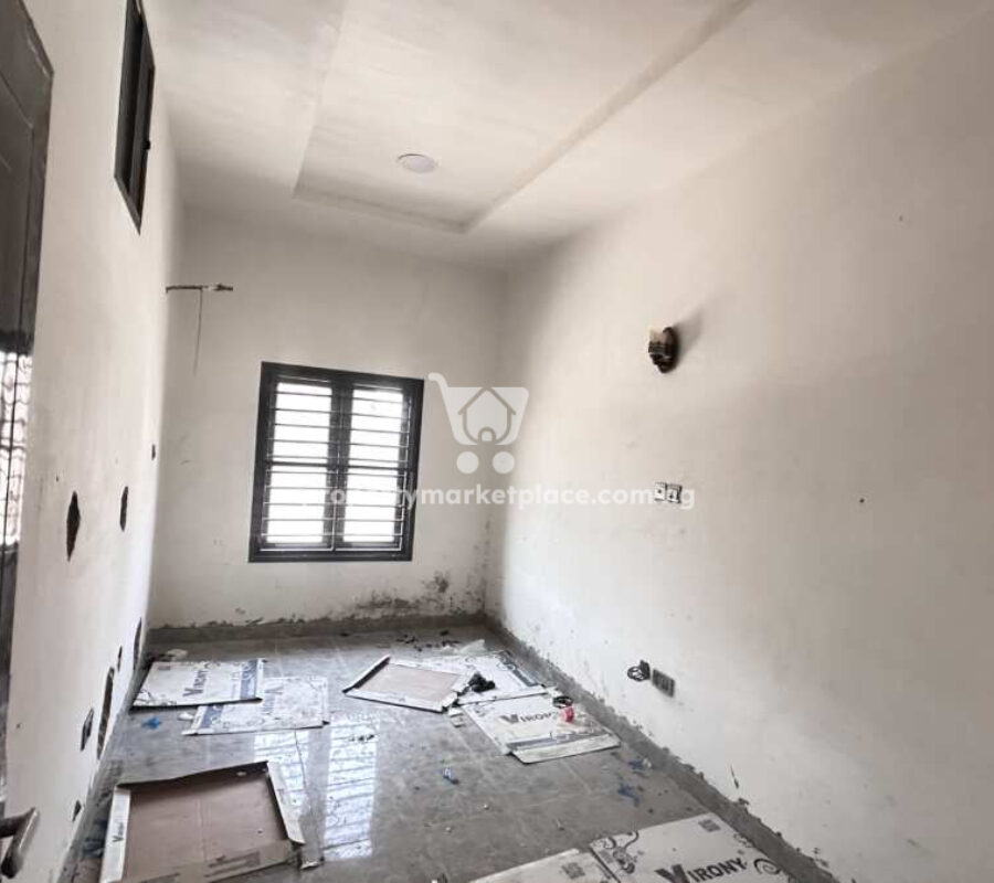 Newly built 2 units of 4 bedroom semi-detached duplex