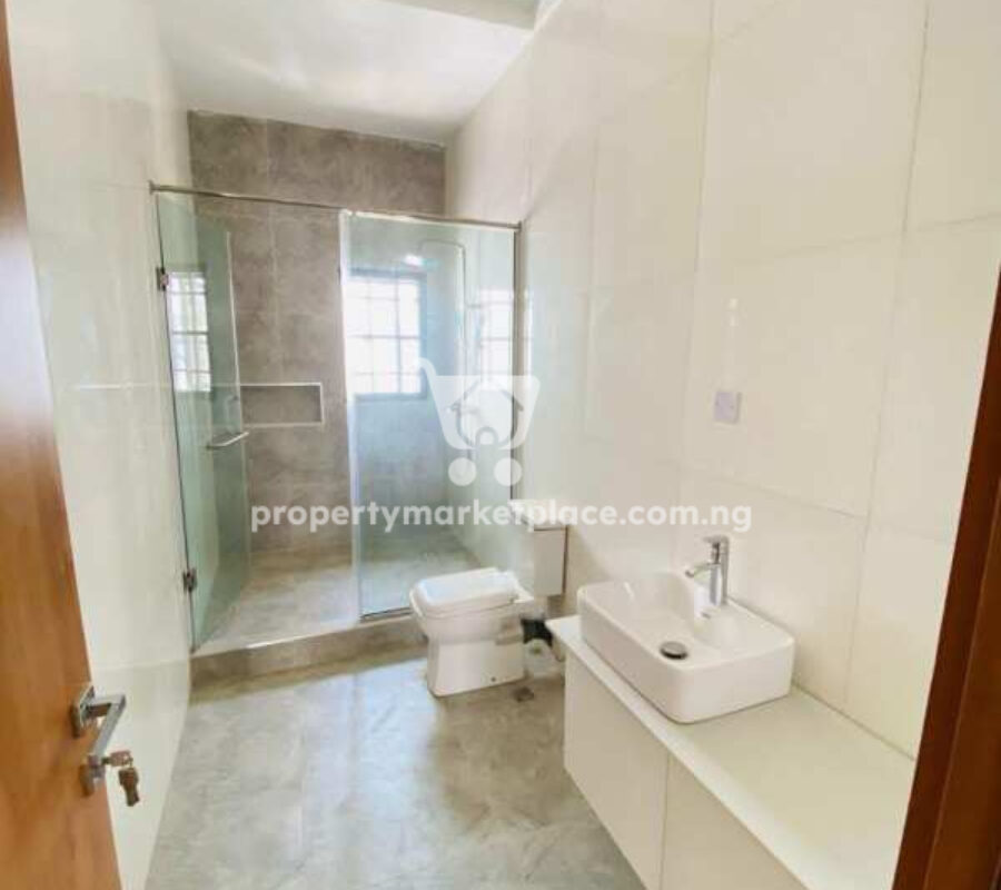 Exquisite 4 bedroom terrace duplex with a room boy’s quarter