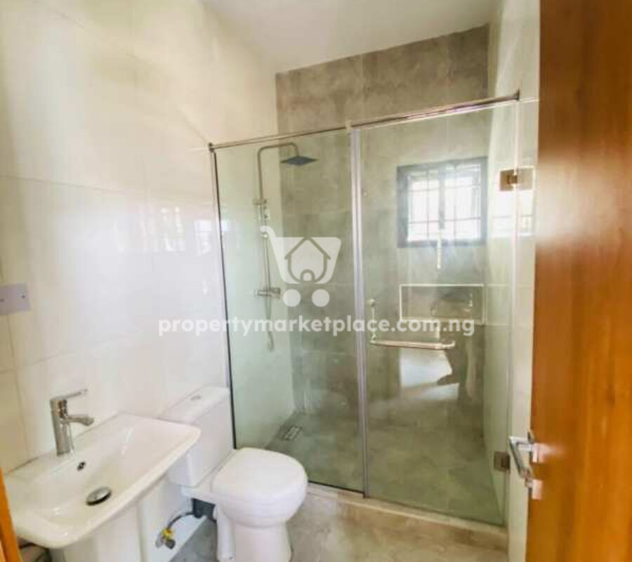 Exquisite 4 bedroom terrace duplex with a room boy’s quarter