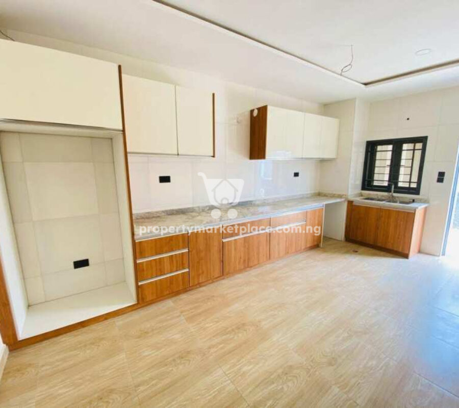 Exquisite 4 bedroom terrace duplex with a room boy’s quarter