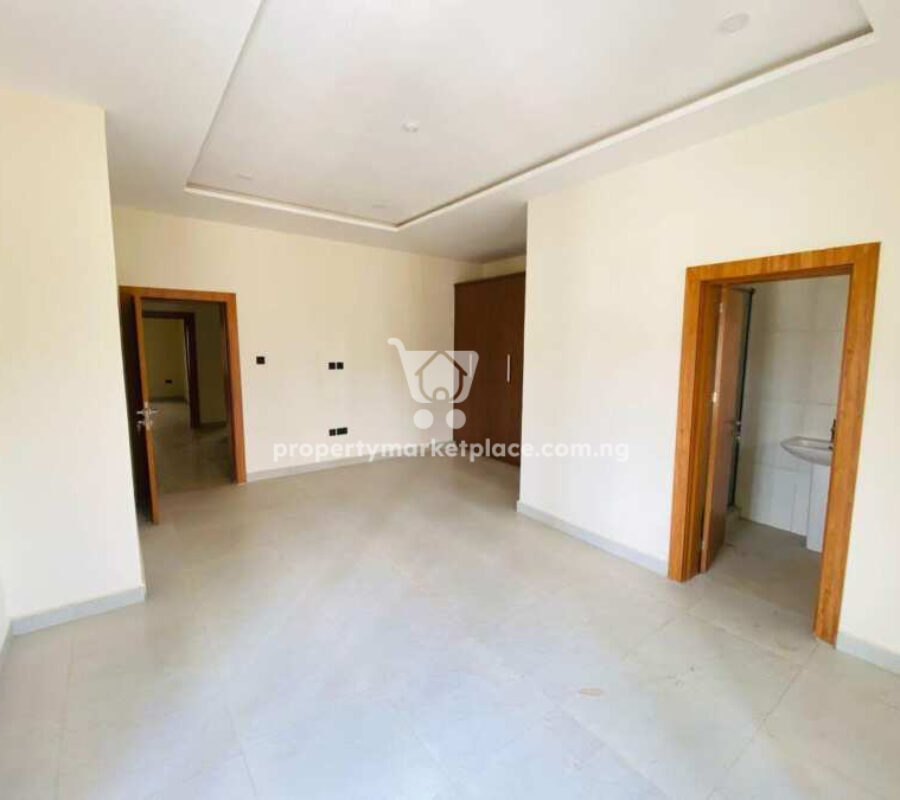 Exquisite 4 bedroom terrace duplex with a room boy’s quarter