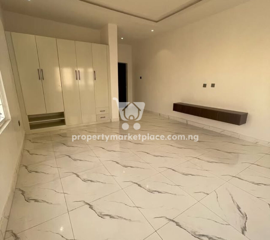 4 bedroom semi-detached duplex & Bq with a private compound