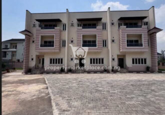 Luxurious 4 bedroom terrace duplex with a room Bq