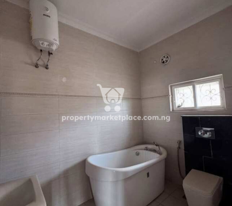 5 bedroom detached duplex with 3 living rooms & 2 rooms Bq