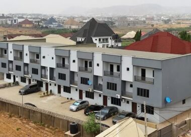 Spacious 4 bedroom terrace duplex with Bq (corner unit)