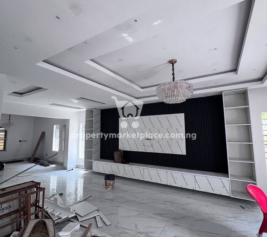4 bedroom detached duplex with open rooftop in an estate