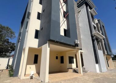Luxurious 3 bedroom flat with a room boy’s quarters