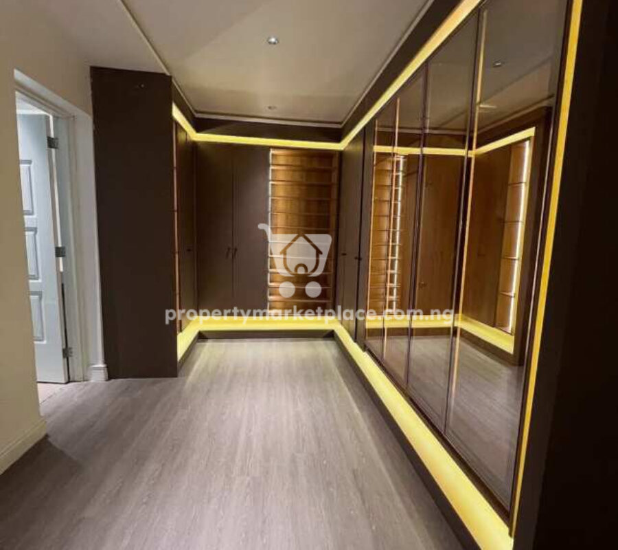 Automated & furnished 6 bedroom detached duplex with Bq