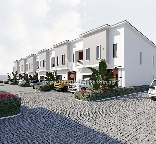 Spacious & solidly built 4 bedroom terrace duplex