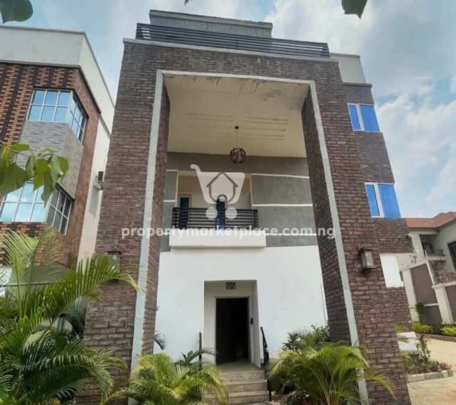Furnished 4 bedroom detached duplex with Bq