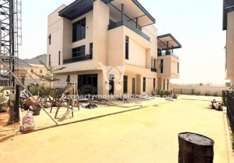 5 bedroom detached duplex with 2 rooms boy’s quarters