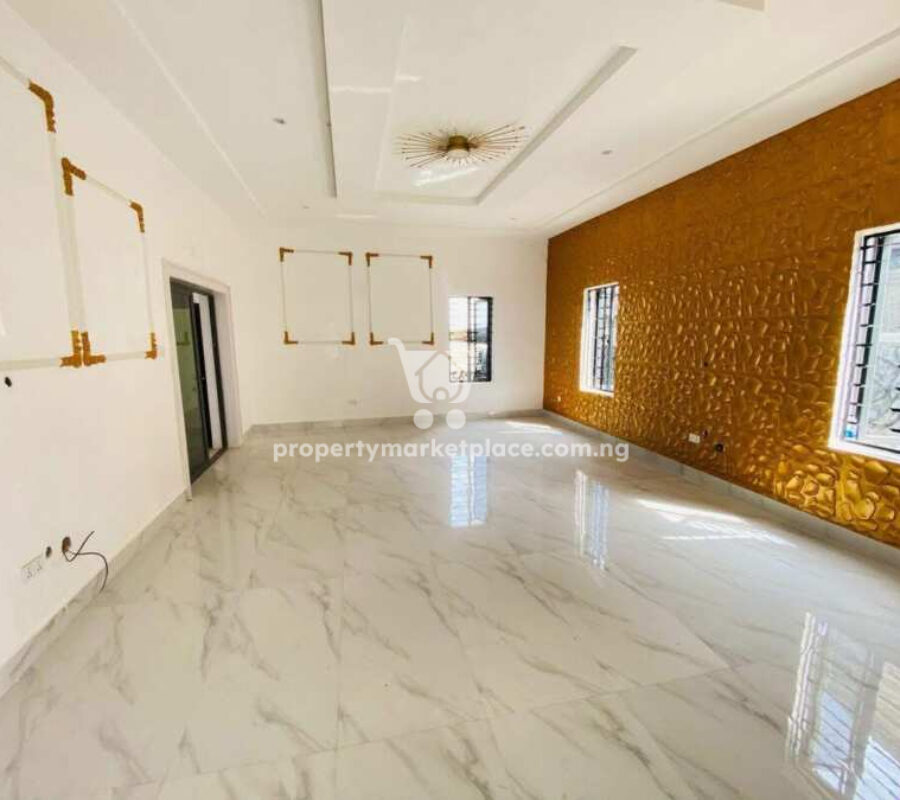 5 bedroom detached duplex with 2 rooms boy’s quarters