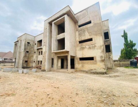6 units of 3 bedroom flat in a nice and accessible area