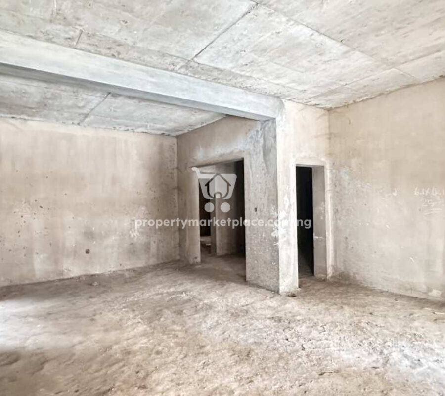 Massive 3 bedroom flat with Bq (semi-finished)