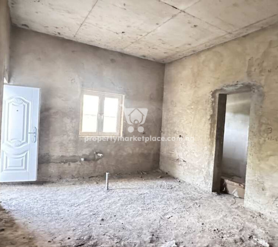 Massive 3 bedroom flat with Bq (semi-finished)