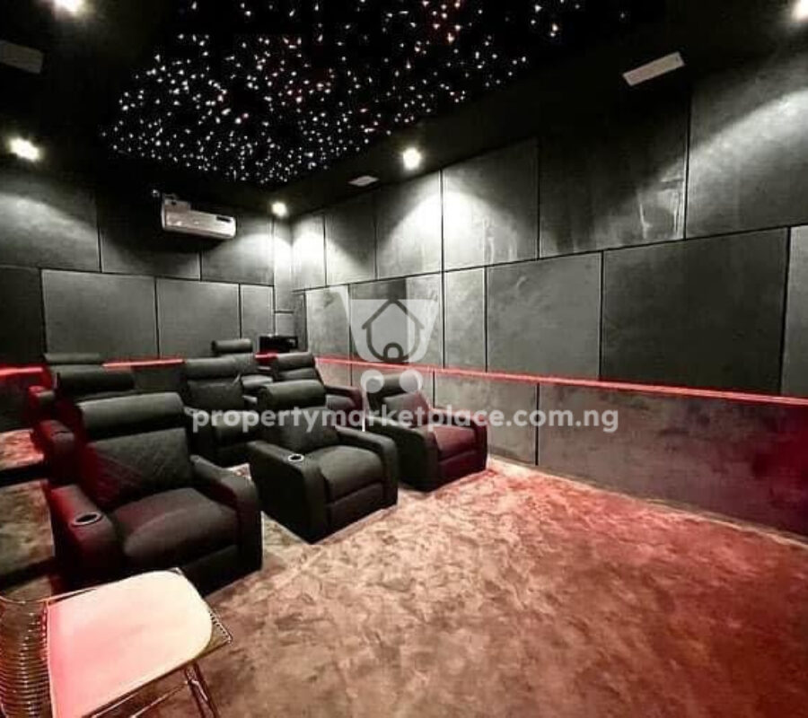 Superbly finished 11 bedroom mansion with swimming pool