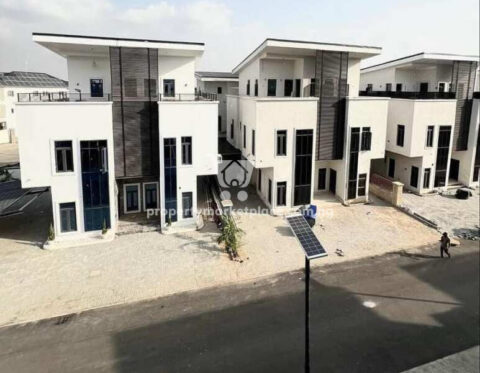 5 bedroom detached duplex & Bq with open rooftop