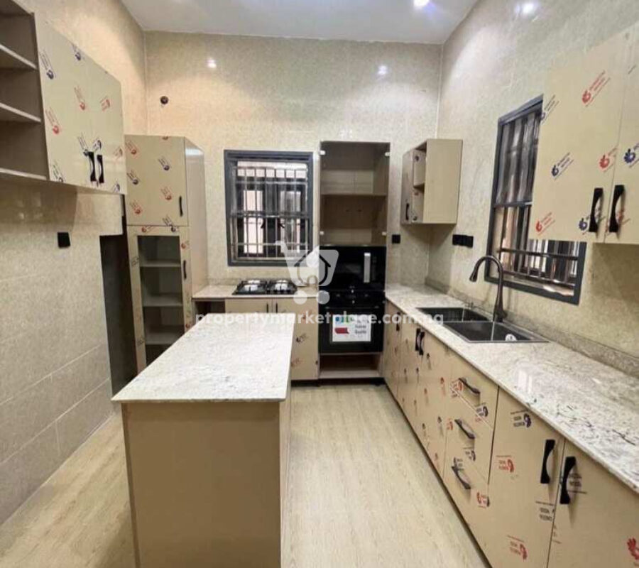 5 bedroom detached duplex & Bq with open rooftop