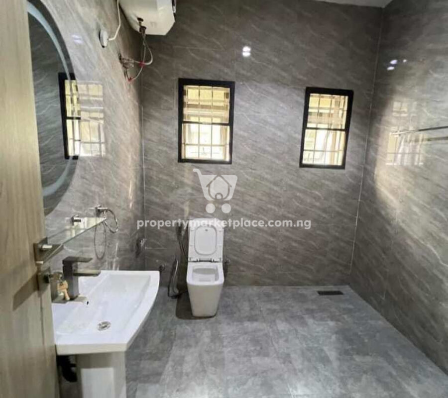 5 bedroom detached duplex & Bq with open rooftop