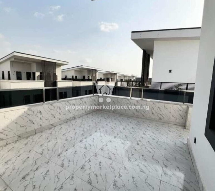 5 bedroom detached duplex & Bq with open rooftop