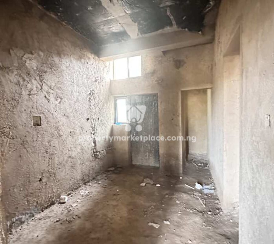 3 bedroom terrace duplex with Bq (semi-finished)