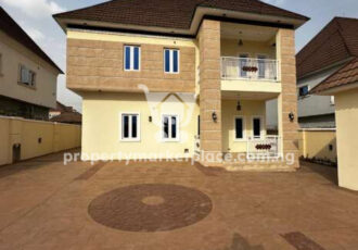 4 bedroom detached duplex with 2 rooms Bq