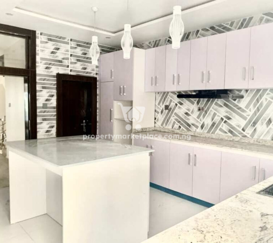 5 bedroom terrace duplex with a room boy’s quarters