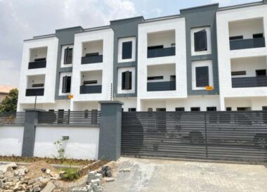 4 bedroom terrace duplex with Bq