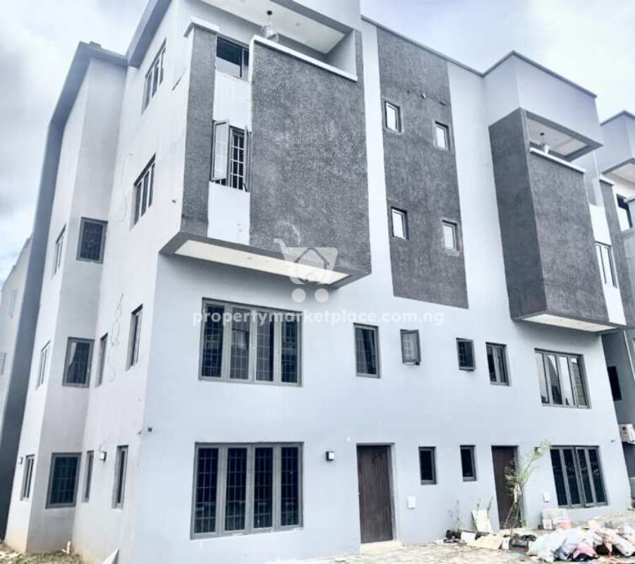 5 bedroom terrace duplex with a room boy’s quarters