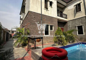 3 bedroom flat serviced with swimming pool in a nice estate