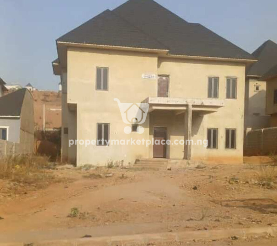 4 bedroom detached duplex with Bq (semi-finished)