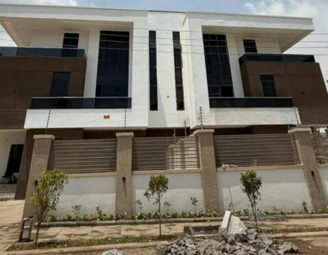 Smart 6 bedroom semi-detached duplex with a private compound