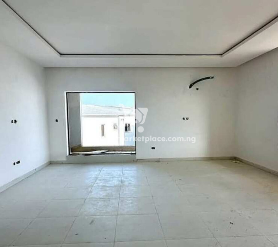 Smart 6 bedroom semi-detached duplex with a private compound