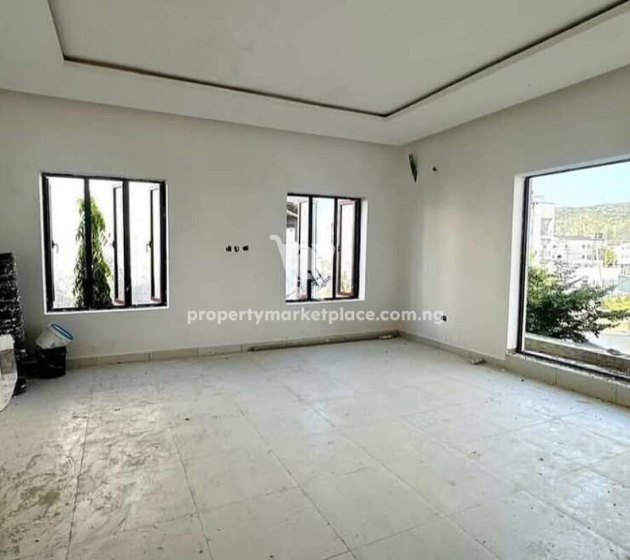 Smart 6 bedroom semi-detached duplex with a private compound