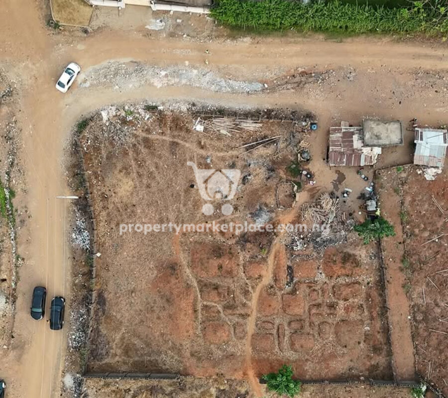 1516 sqm residential land at a strategic location