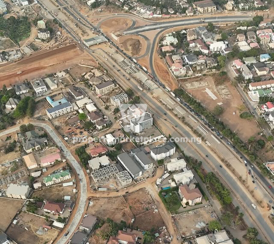1516 sqm residential land at a strategic location