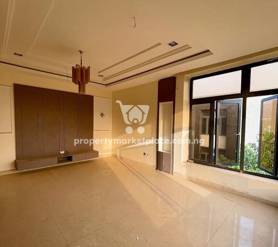 Luxury 5 bedroom detached duplex with 3 rooms Bq