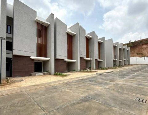 Automated 4 bedroom terrace duplex with a room Bq