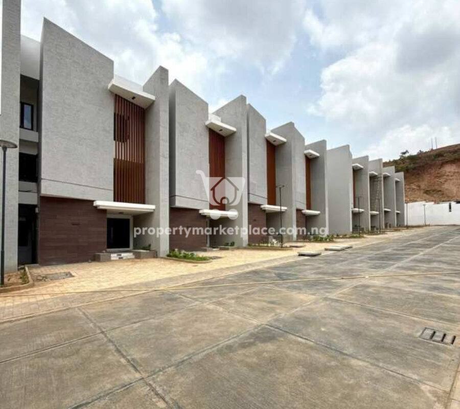 Automated 4 bedroom terrace duplex with a room Bq