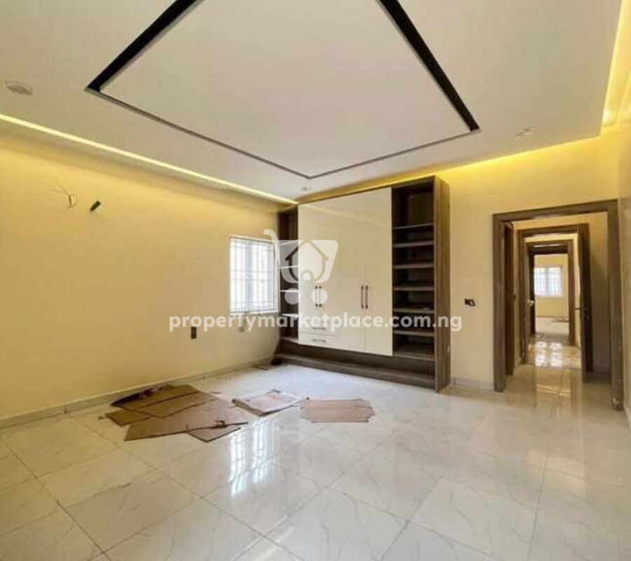 Luxurious 7 bedroom detached duplex with gym, swimming pool