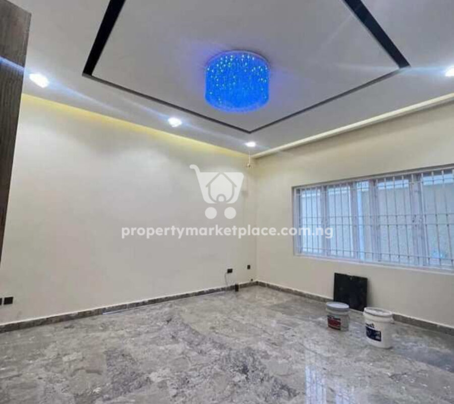 Luxurious 7 bedroom detached duplex with gym, swimming pool