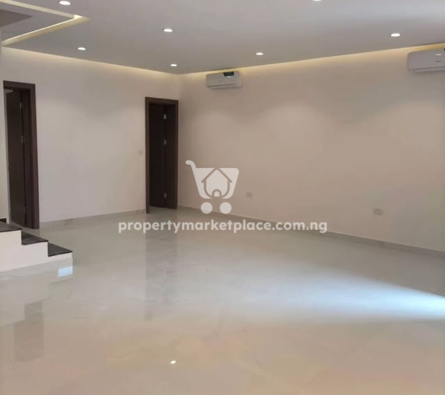 Serviced 4 bedroom terrace duplex with a room Bq