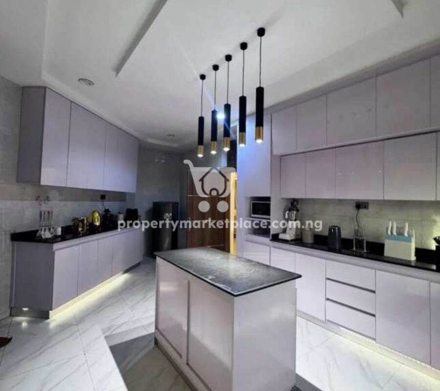 Tastefully furnished 3 bedroom flat in a nice area