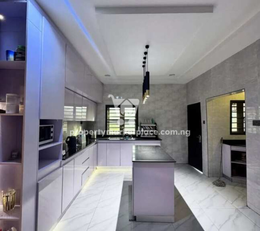 Tastefully furnished 3 bedroom flat in a nice area