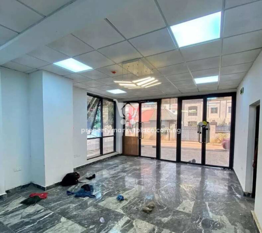 5 storey commercial complex with 1857 sqm available space
