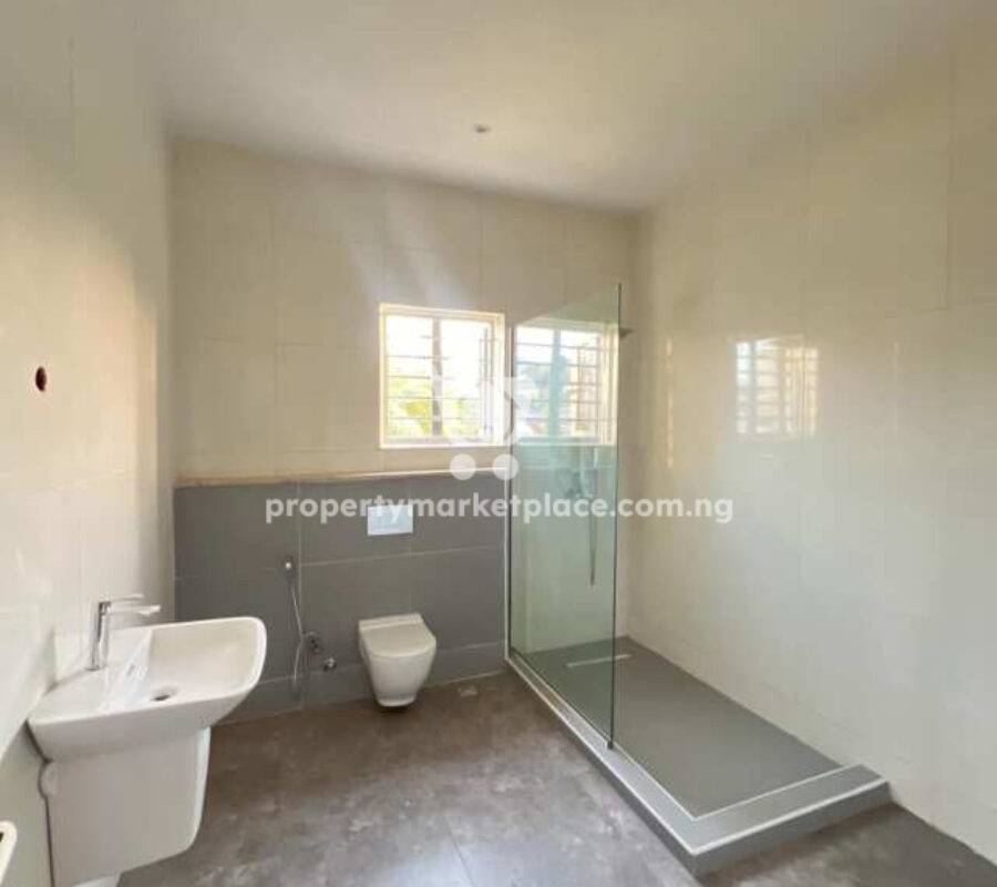 5 bedroom semi-detached duplex with 2 rooms boys quarters