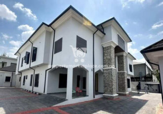 6 bedroom detached duplex with 2 rooms Bq
